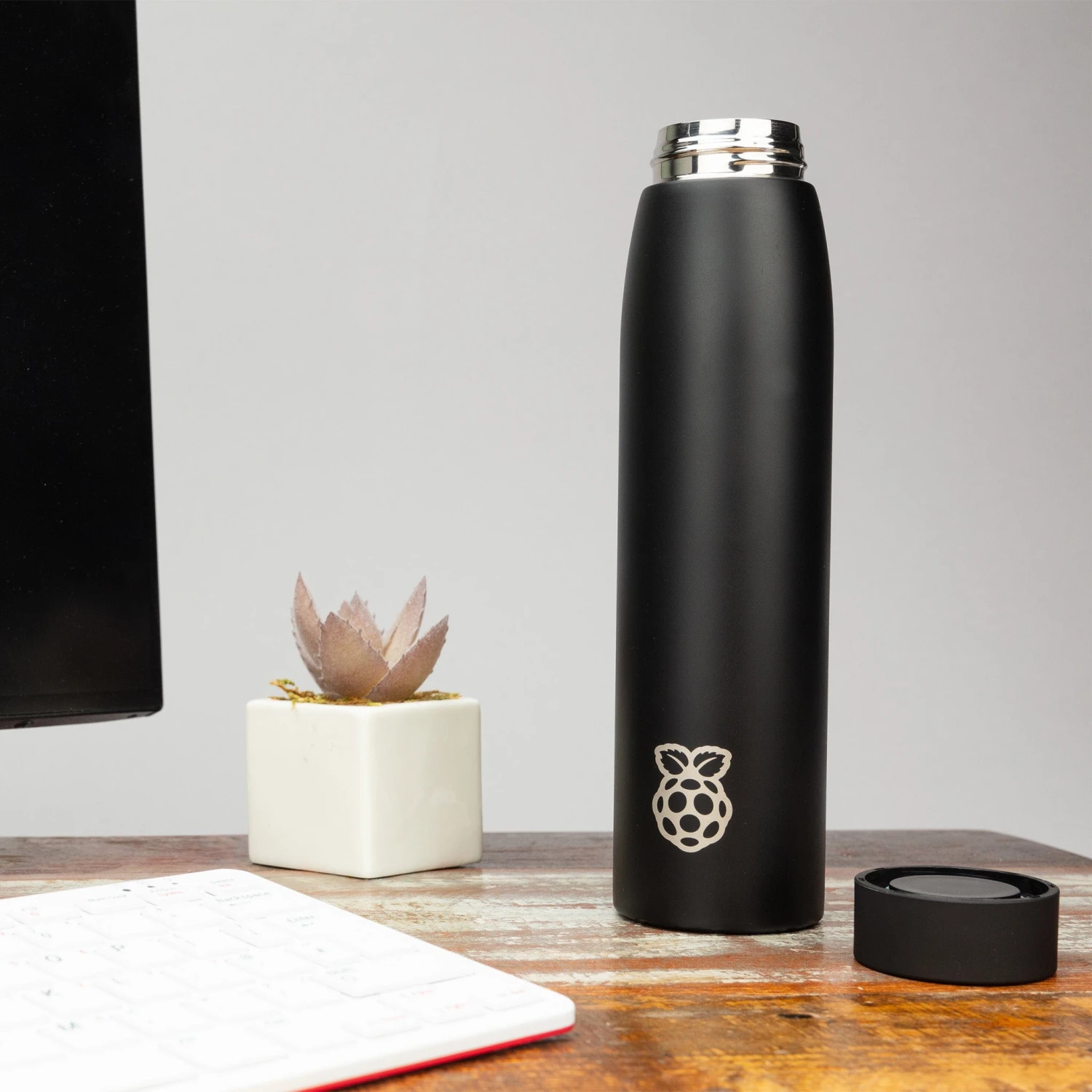 Official Raspberry Pi Laser Engraved Drinks Bottle 2 Official Raspberry Pi Laser Engraved Drinks Bottle - Image 2